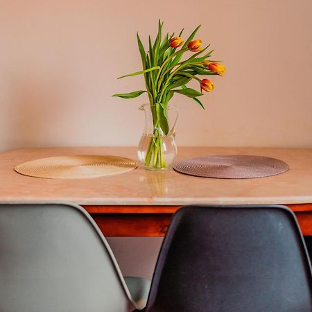 M Apartment Aproape De Plaja 만갈리아 외부 사진